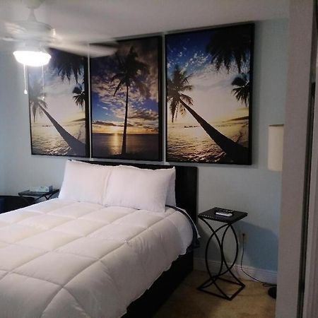 Tampa Bay Beautiful Apartment And Private Jacuzzi Luaran gambar