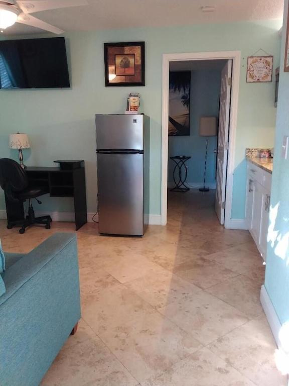 Tampa Bay Beautiful Apartment And Private Jacuzzi Luaran gambar